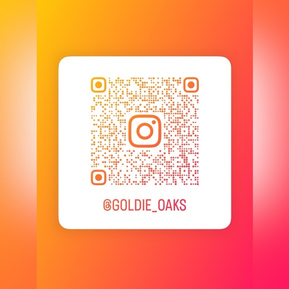 Follow me 💛💛💛 - Picture 1 of 2